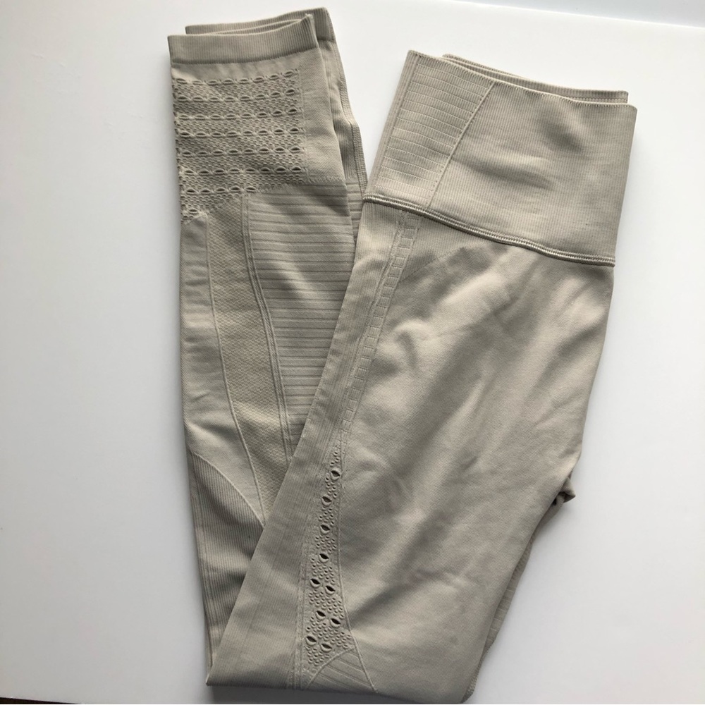 Gymshark M Energy Seamless Leggings - Picture 3 of 9
